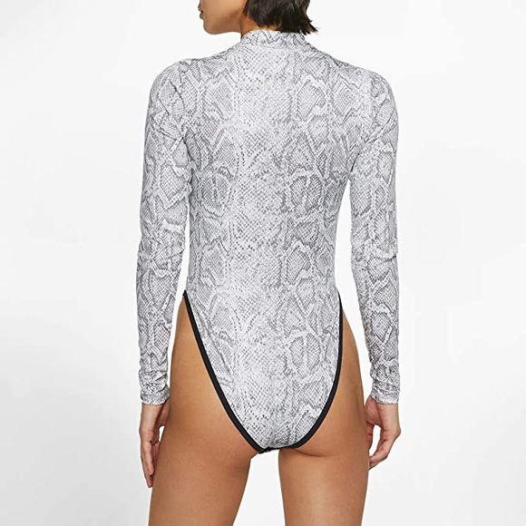 Nike ombré snakeskin print long sleeve bodysuit - Picture 2 of 10